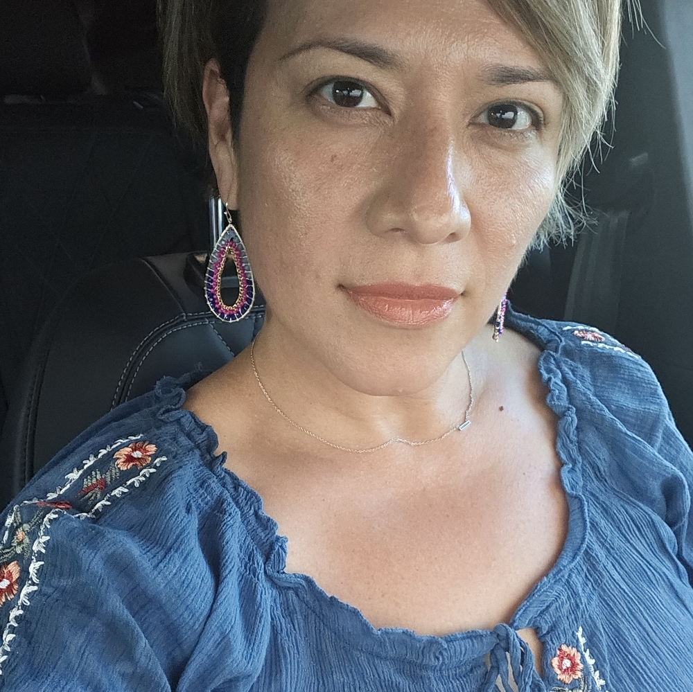 Meet your Posher, Briana